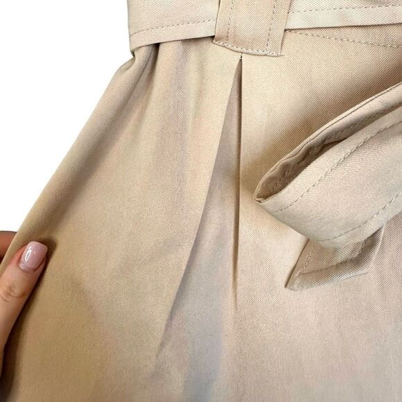 NWT Max Studio High Waist Paperbag Shorts Sand - Picture 4 of 7